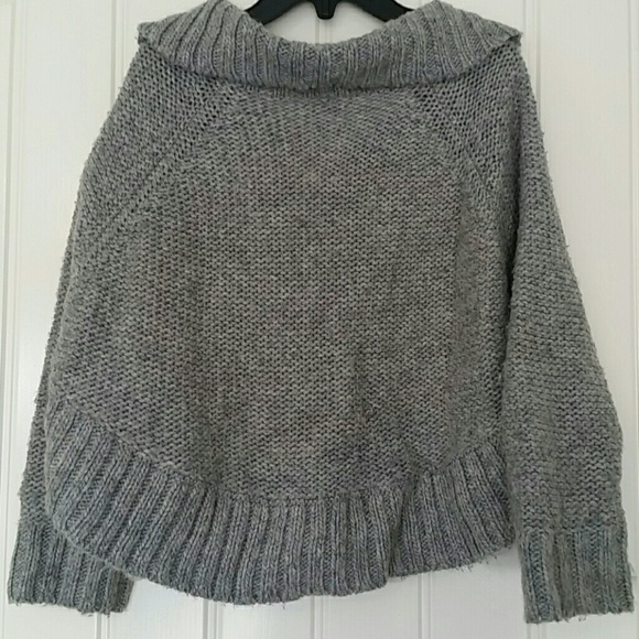 SOLD Nordstrom tucker+tate batwing cape sweater - Picture 6 of 6